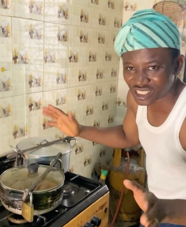 Family man PADLOCKS cooking pots to manage food as cost of living increases